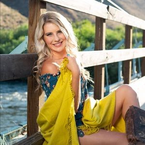 Meet your Posher, Gracie